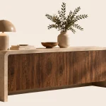 Buffet en béton ciré et bois massif aux façades veinées
